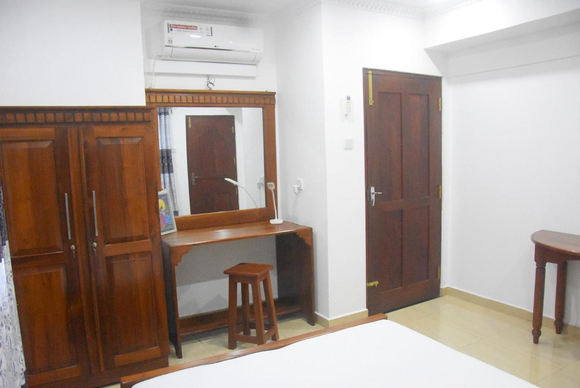 Rathna Gems Halt Hotel Ratnapura Exterior photo