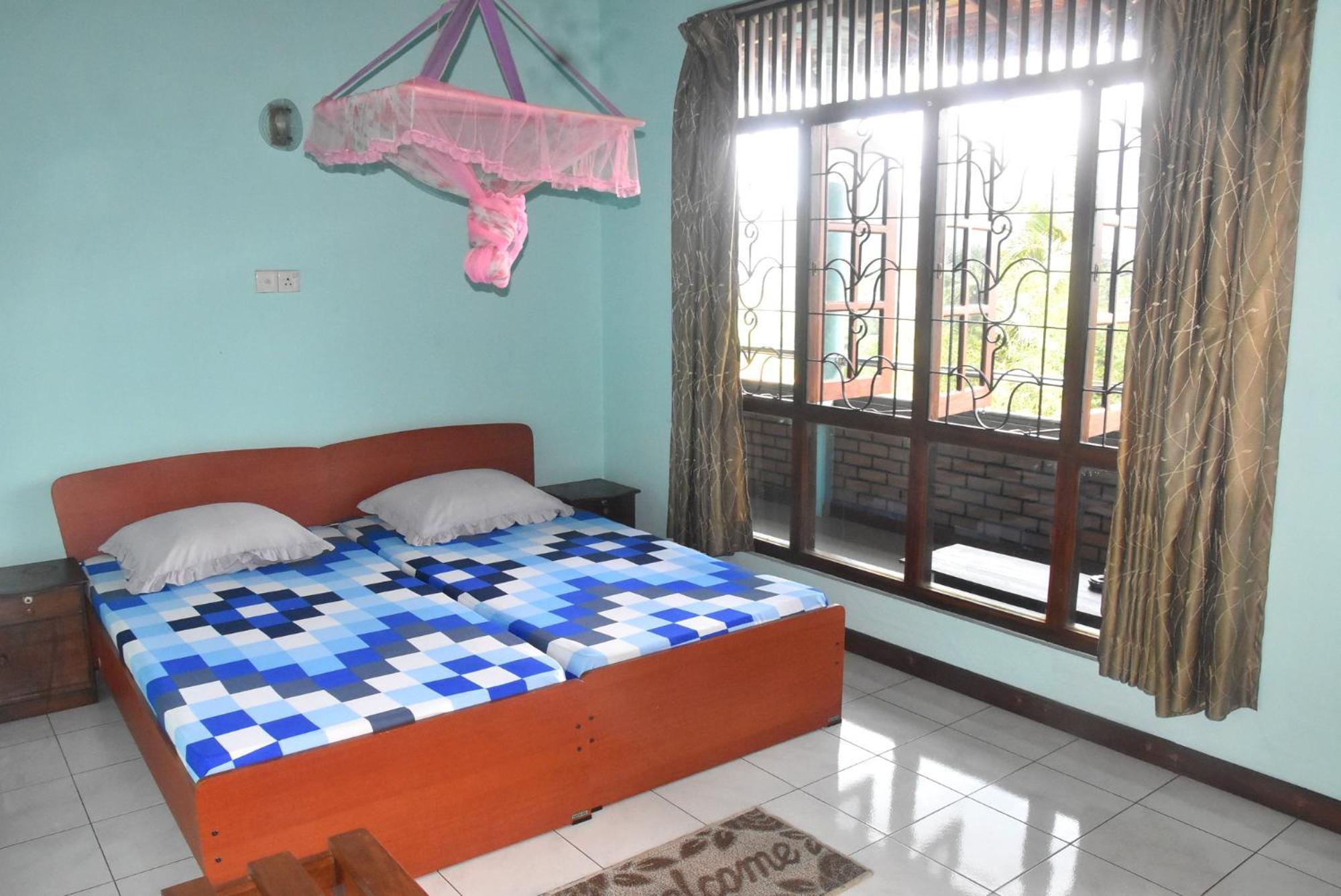 Rathna Gems Halt Hotel Ratnapura Exterior photo