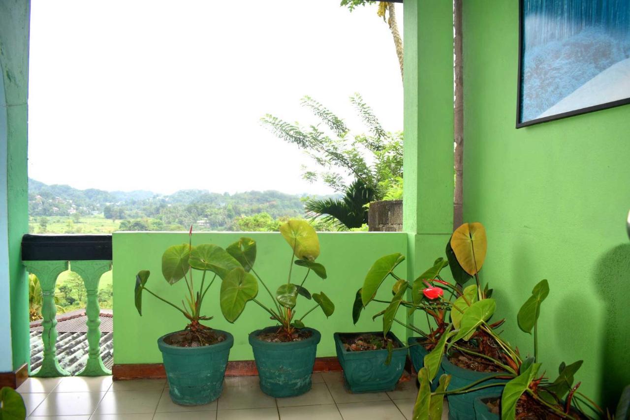 Rathna Gems Halt Hotel Ratnapura Exterior photo