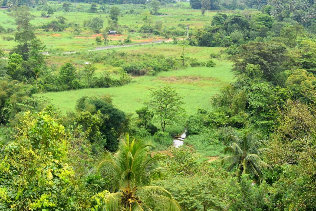 Rathna Gems Halt Hotel Ratnapura Exterior photo