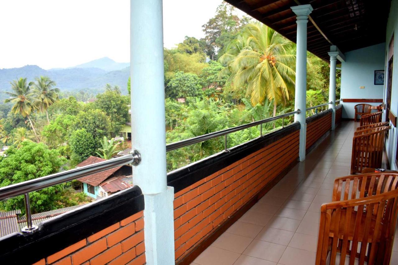 Rathna Gems Halt Hotel Ratnapura Exterior photo